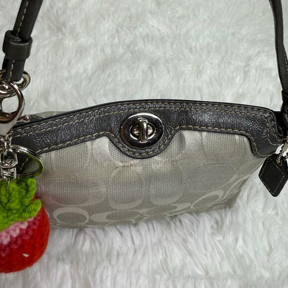 y2k COACH Gray Signature Canvas Mini Purse / Wristlet - Picture 7 of 13